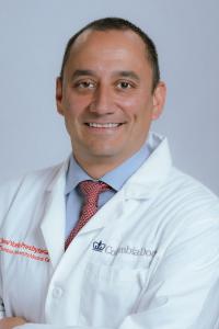 Adrian Gonzalez, MD Profile Headshot
