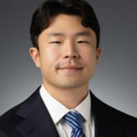 Headshot of Sam Yoon, MD